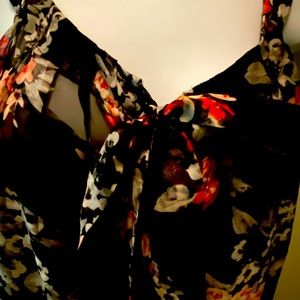 White House Black Market Floral Tank 8 BOGO